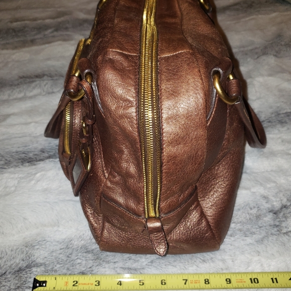 Authentic Prada handbag - Picture 15 of 16